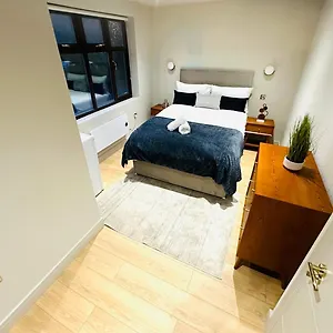 Apartment Luxury Flats, Convenient For Tourists, London